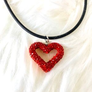 That’s Adorable Heart Choker